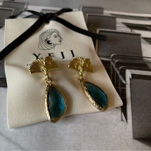 Stunning earrings - gold plated earrings